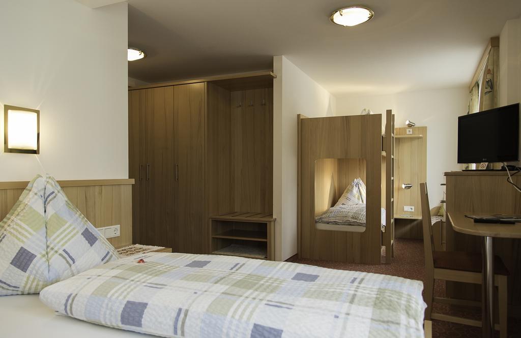 Gasthof Brentwirt Vendégház Leogang Szoba fotó